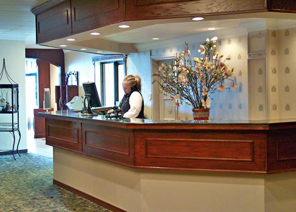 Ambassador Hotel Sudbury Luaran gambar