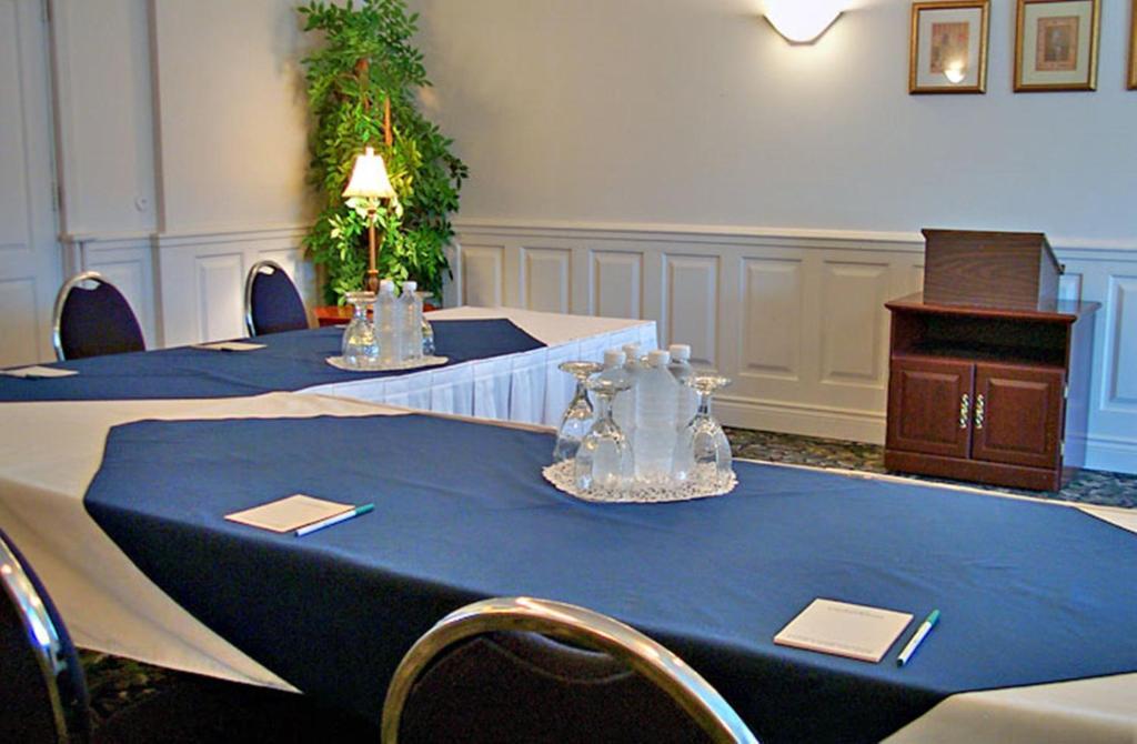 Ambassador Hotel Sudbury Luaran gambar